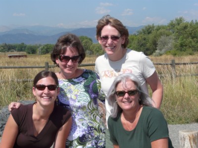 From left to right: Susan Whitehead (GK-12 Fellow), Suzanne Peters (5th grade teacher), Jenifer McCormick (5th grade teacher), Kathi Freeman (5th grade teacher)